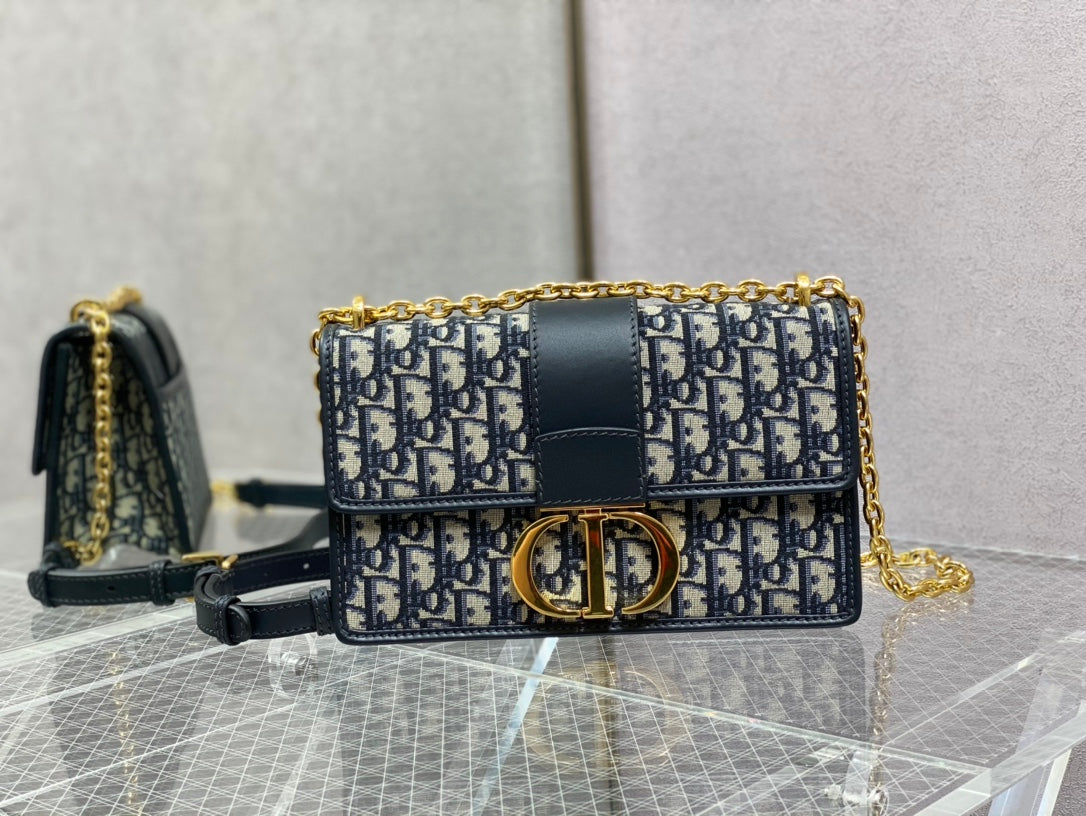 30 Montaigne Bag Oblique Blue Jacquard