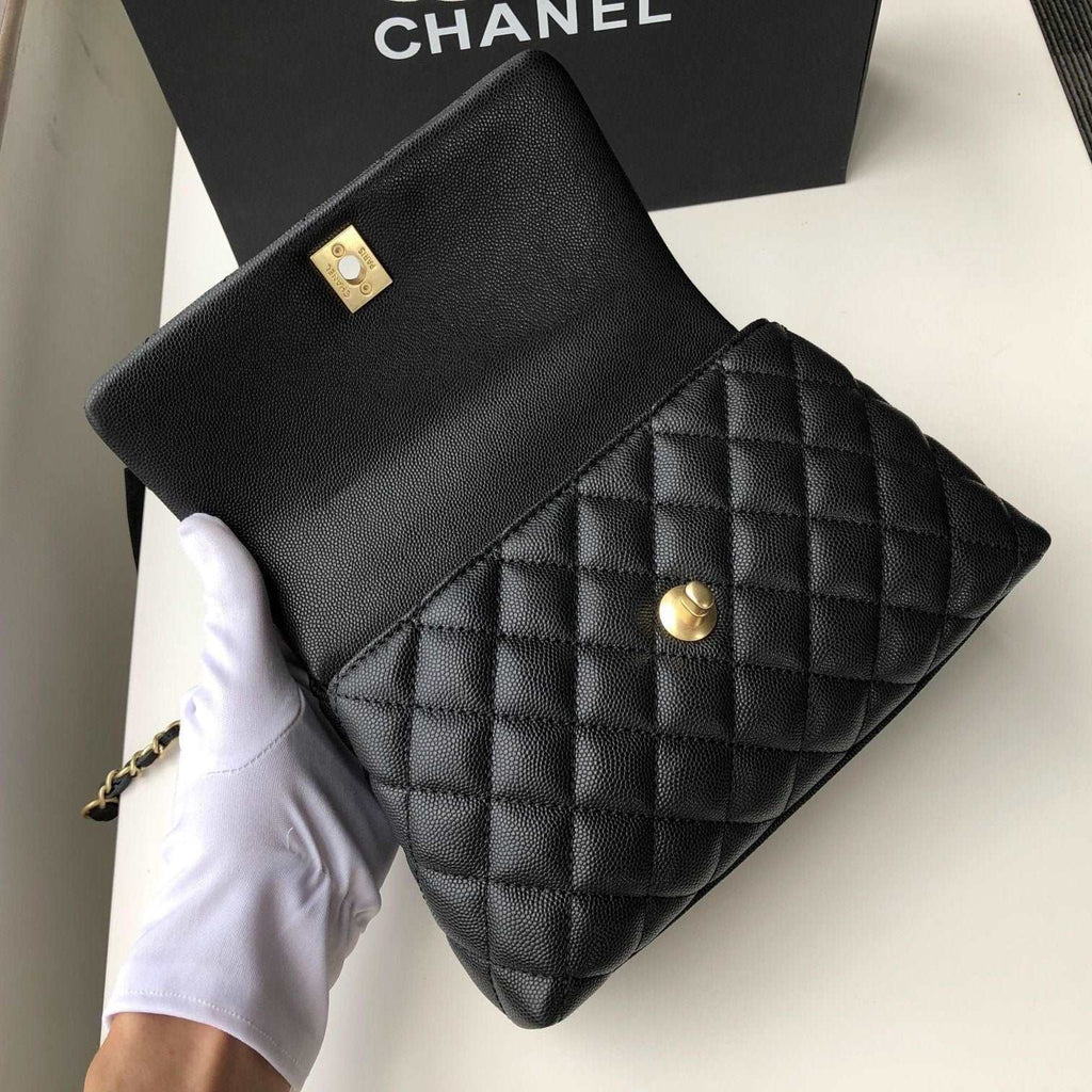 small flap Bag With Coco Handle