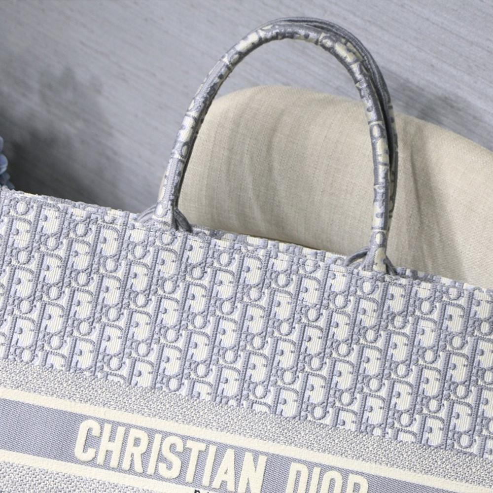 Book Tote