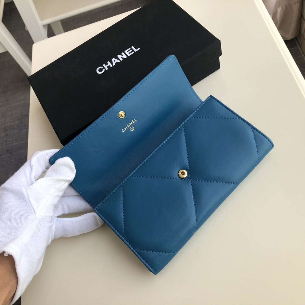19 Quilted Flap Wallet
