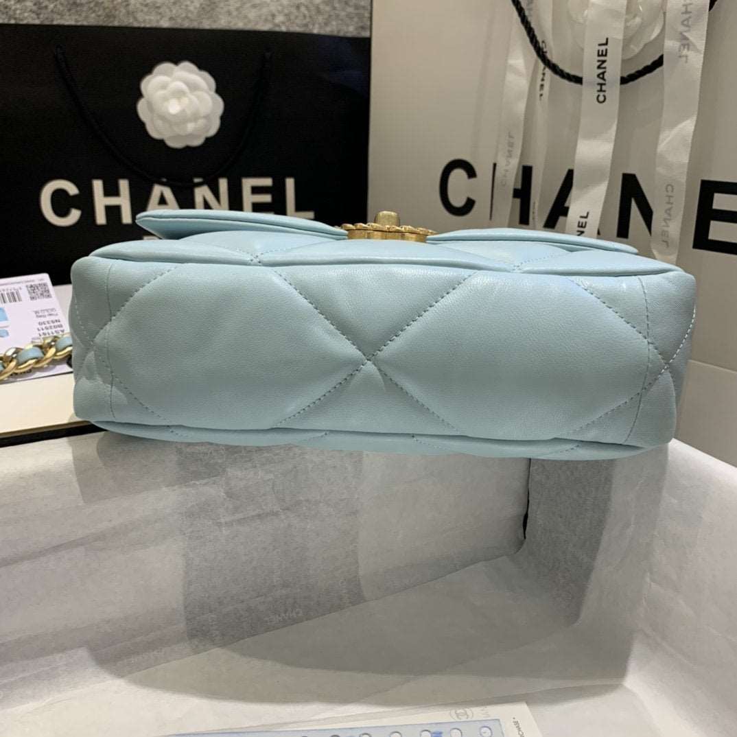 19 small Flap Bag Tiffany Blue