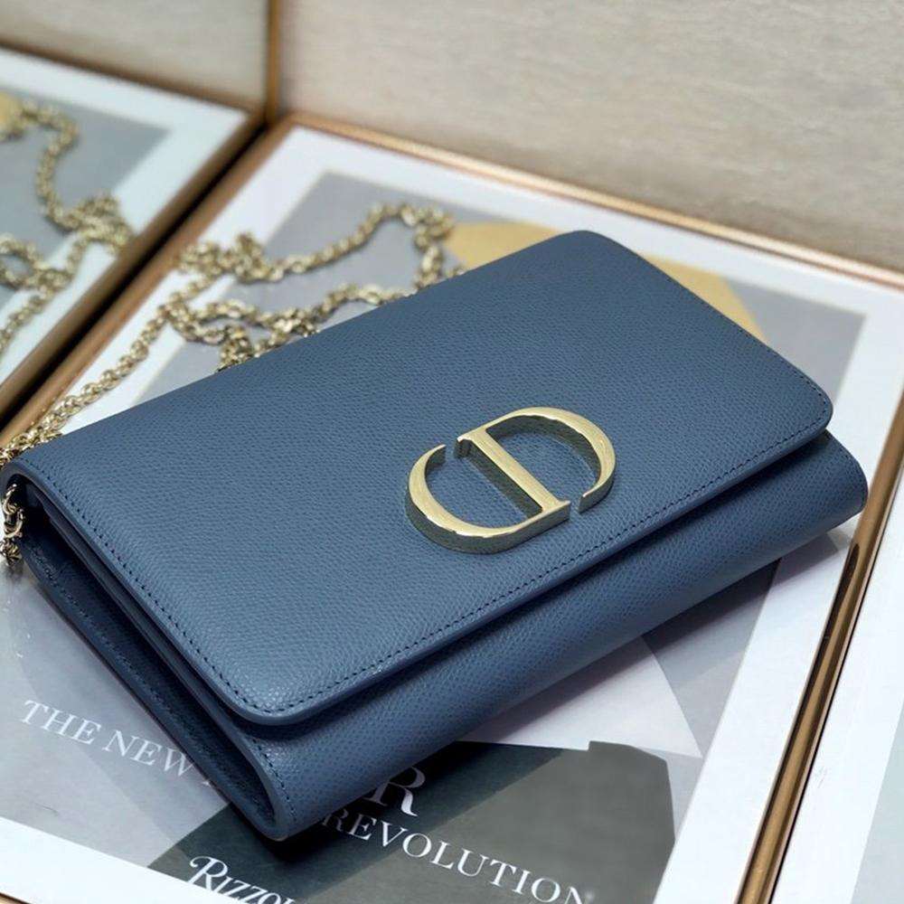 30 Montaigne Bag