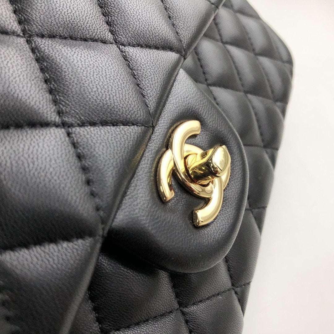 Classic Flap Bag Black