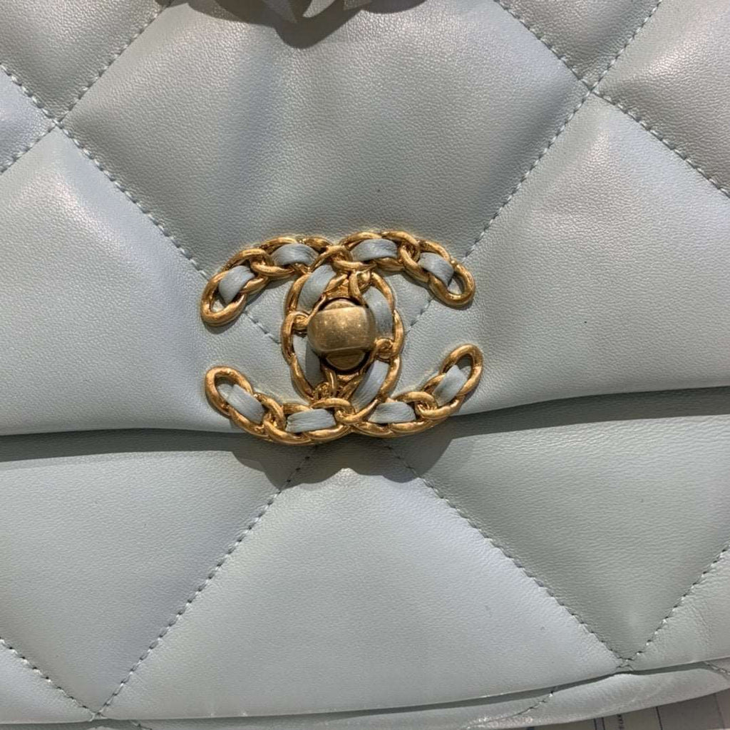 19 small Flap Bag Tiffany Blue