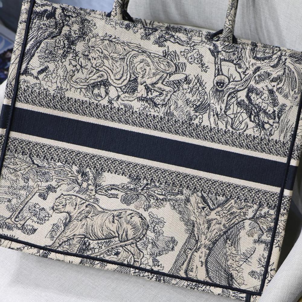 Book Tote