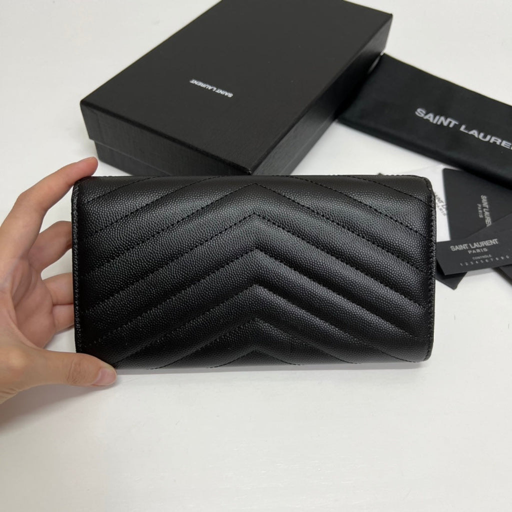 Long Wallet Black Leather Gold Tone 10769 19cm