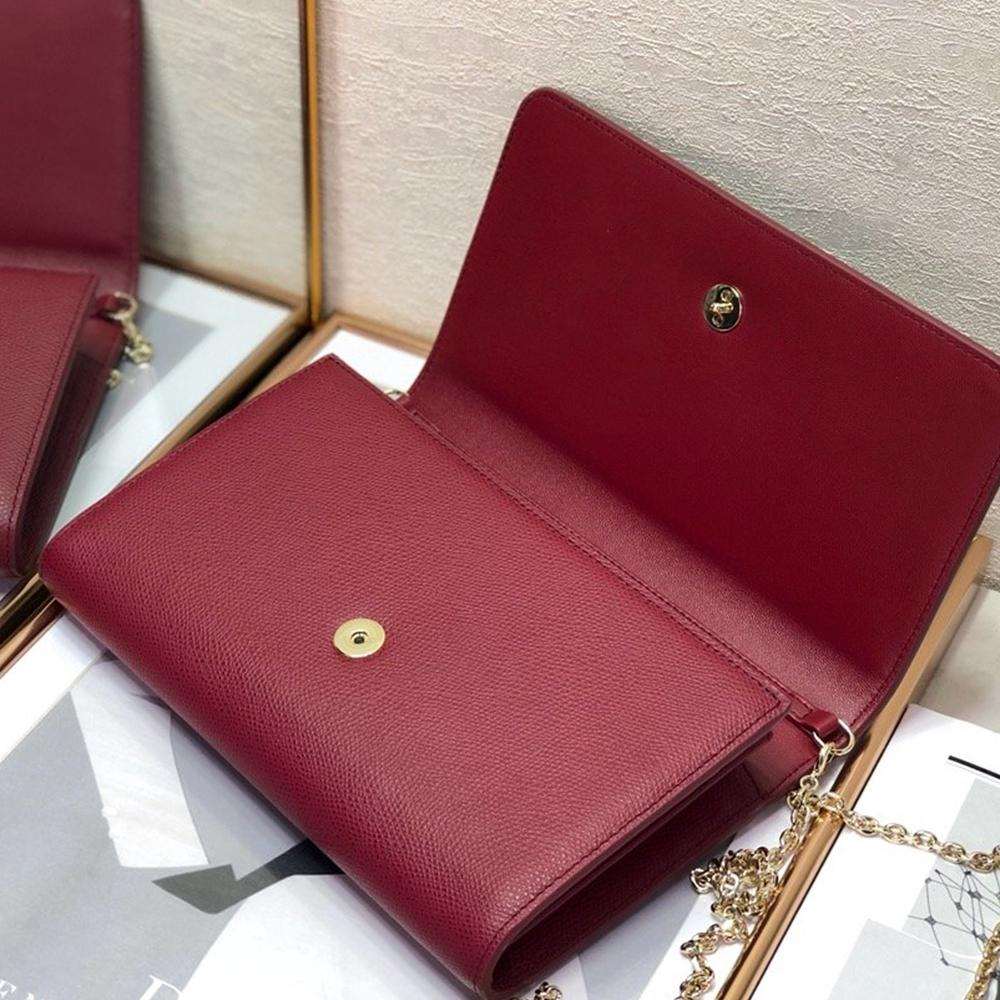 30 Montaigne Pouch