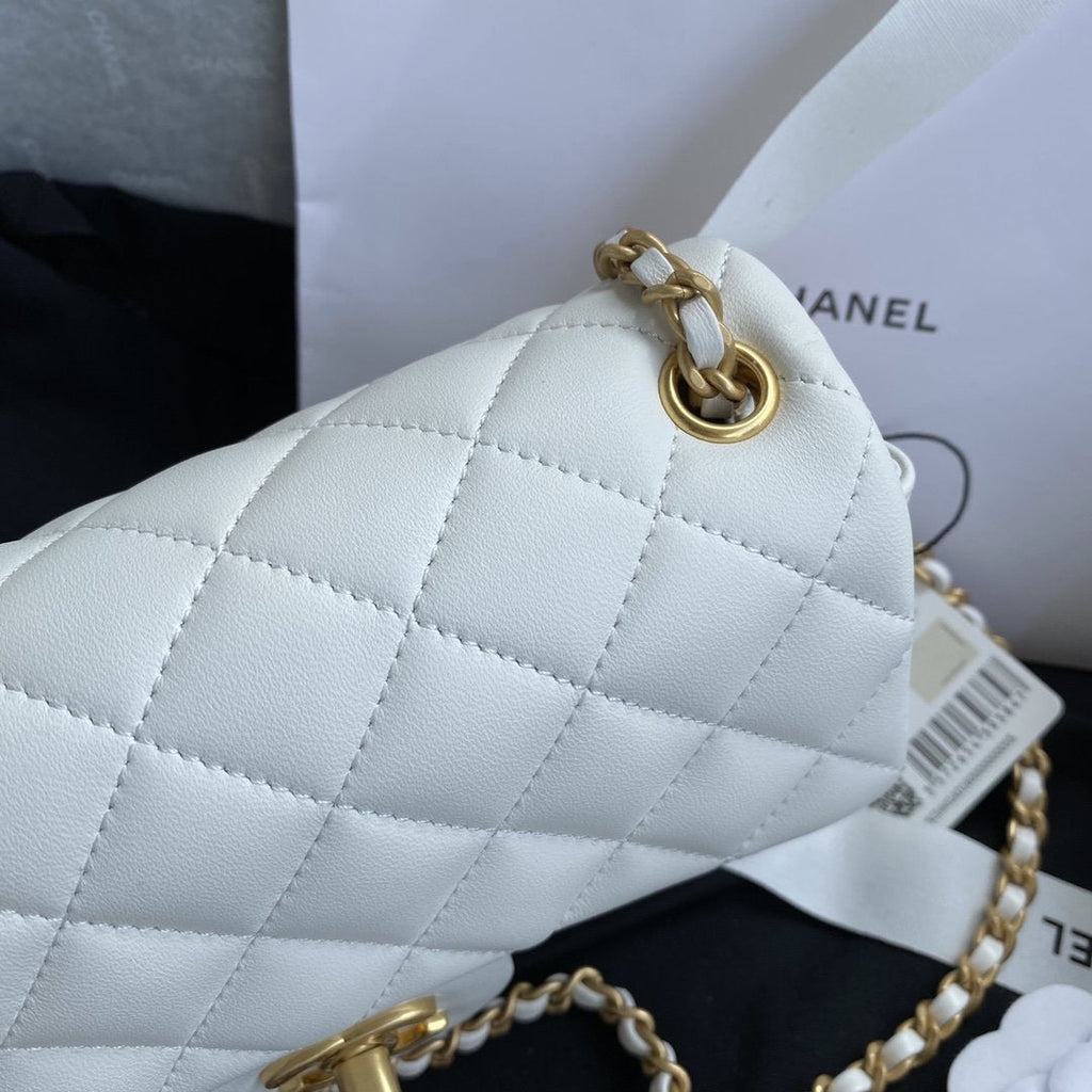 Pearl crush Mini Flap Bag