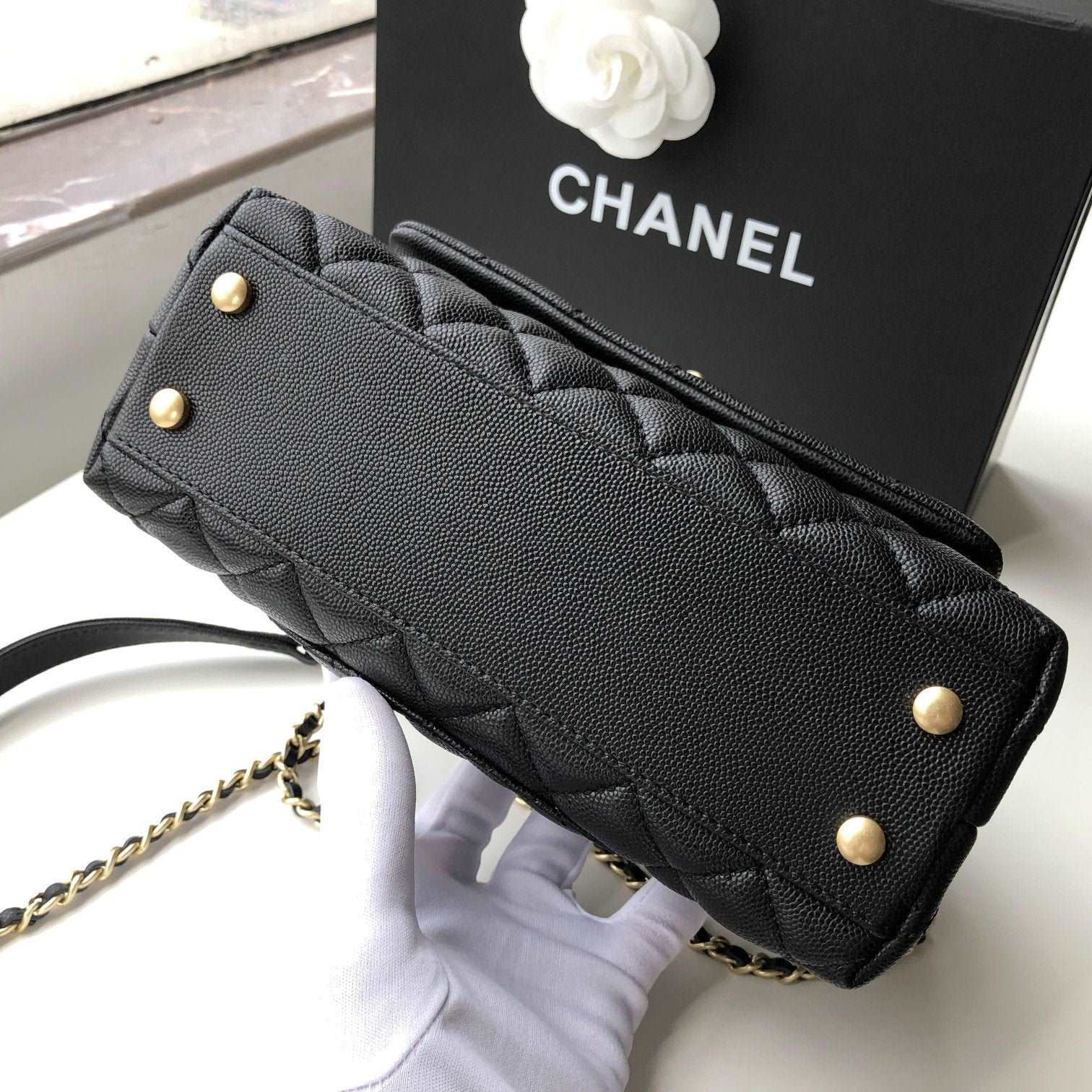 small flap Bag With Coco Handle
