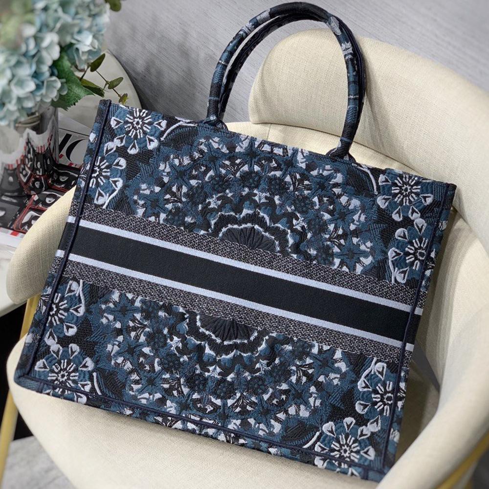 Book Tote