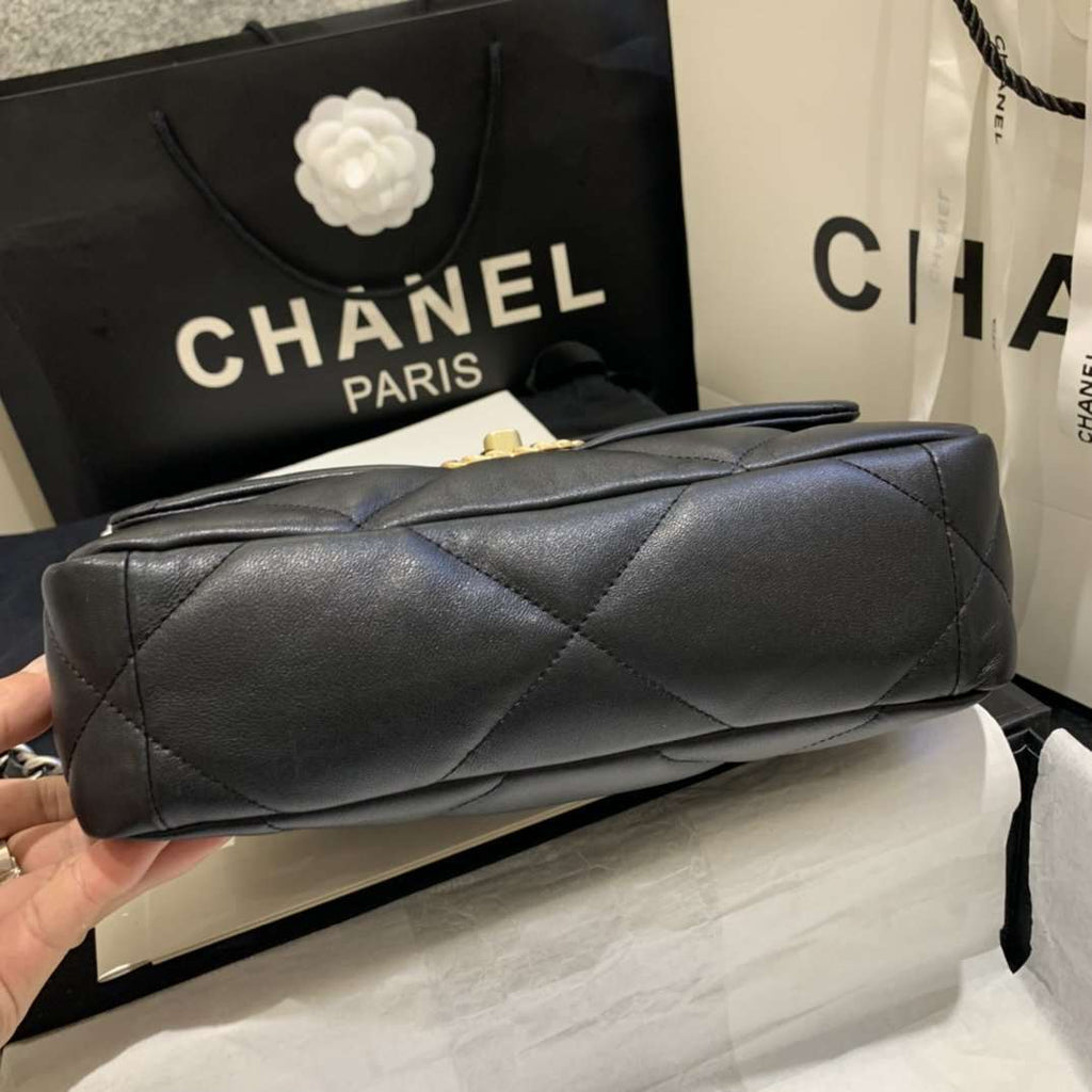 19 Small Flap Bag Black