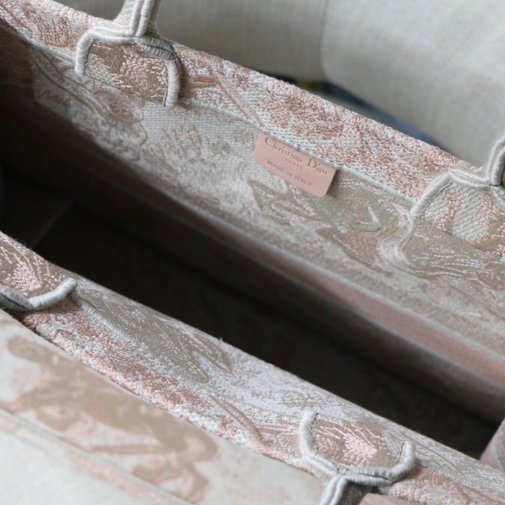 Book Tote