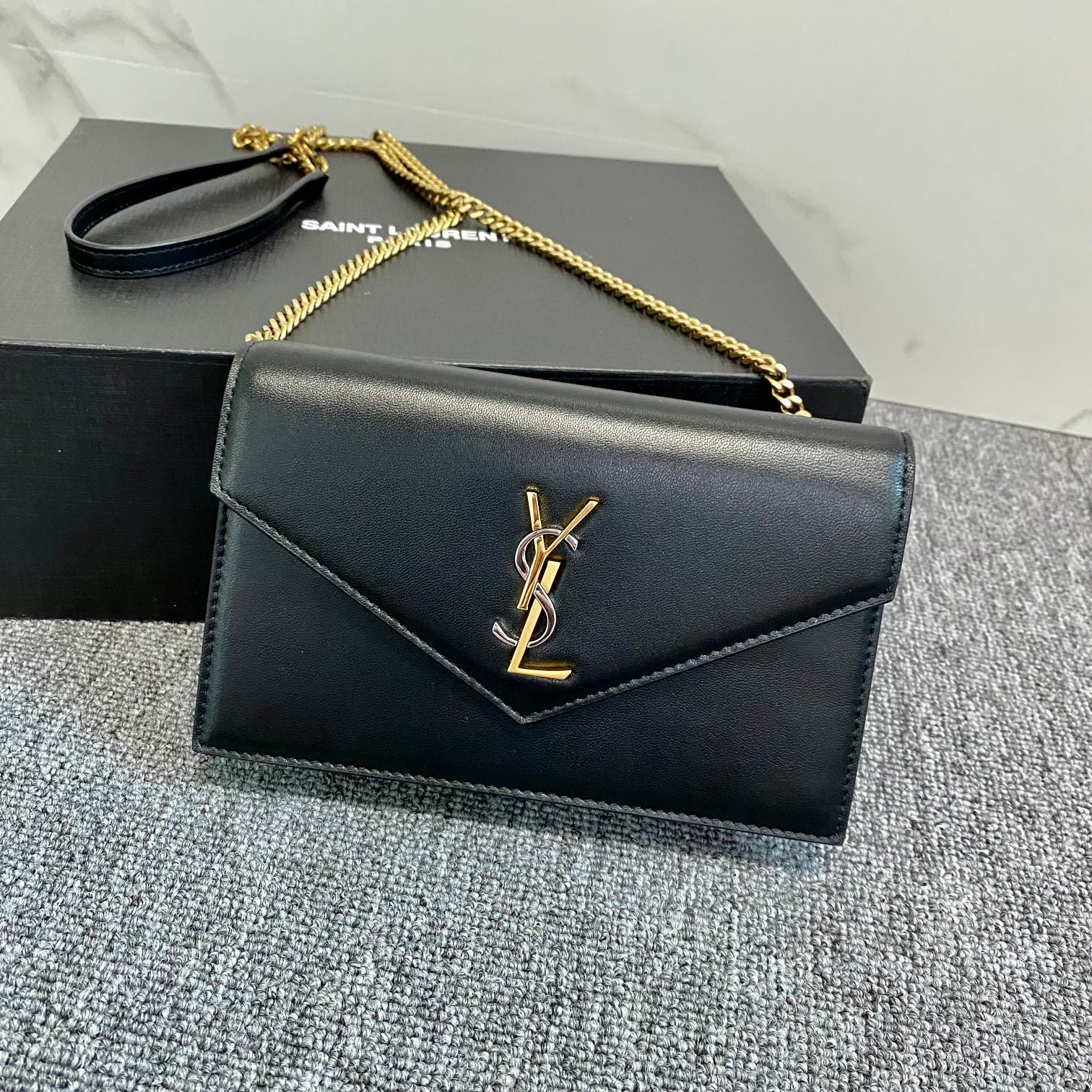 Cassandra Shoulder Black Bag - 19x12.5x3.5cm