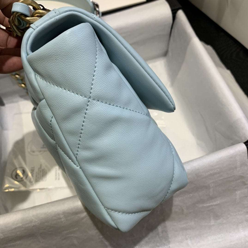 19 small Flap Bag Tiffany Blue