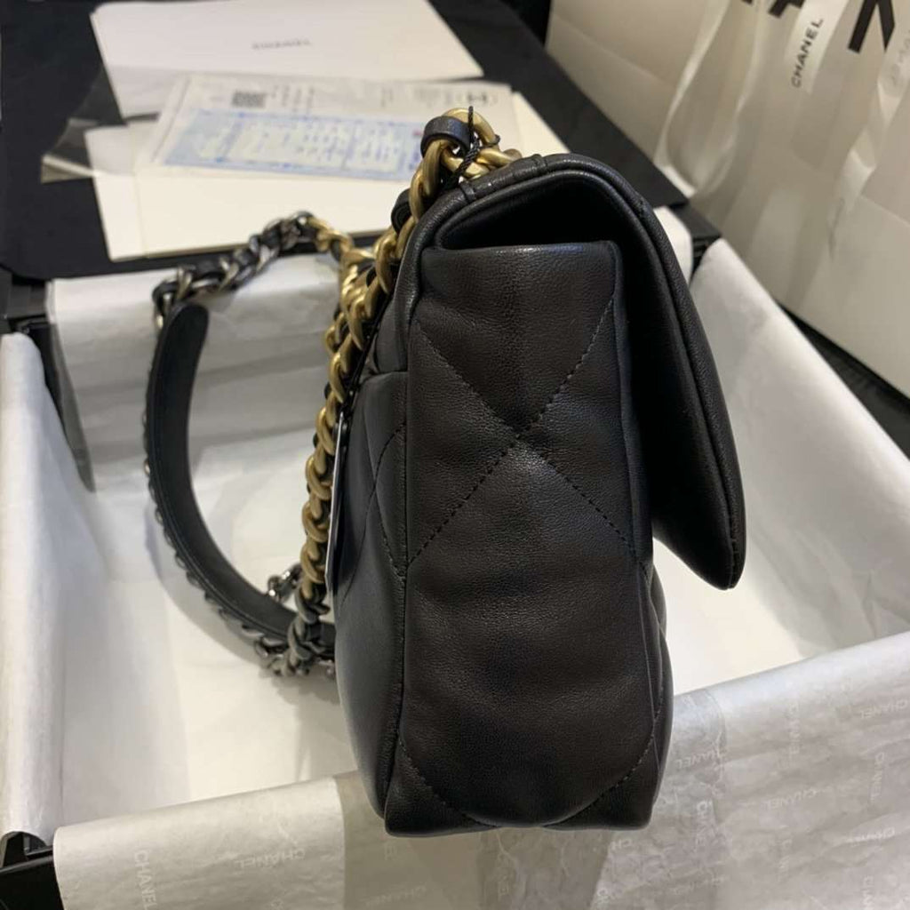 19 Small Flap Bag Black