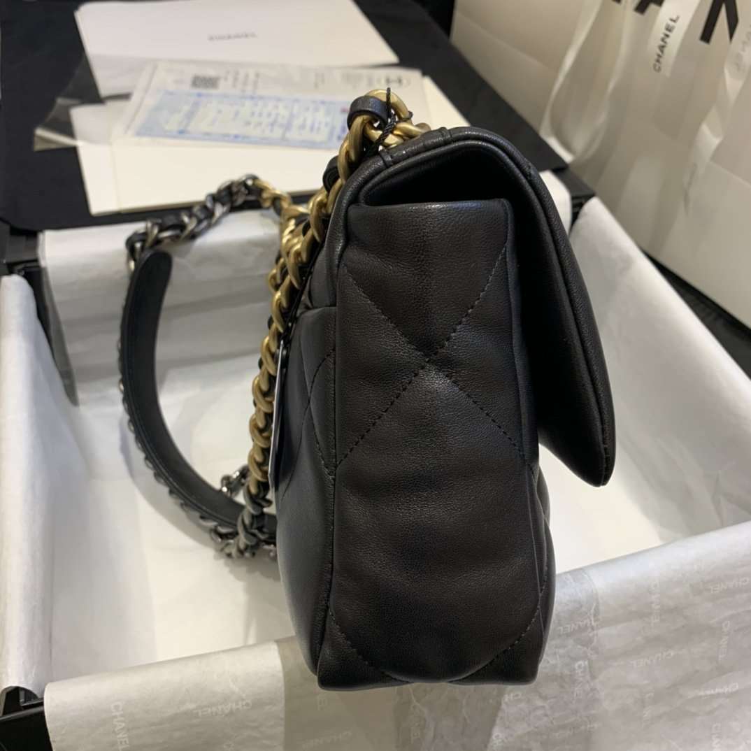 19 Small Flap Bag Black