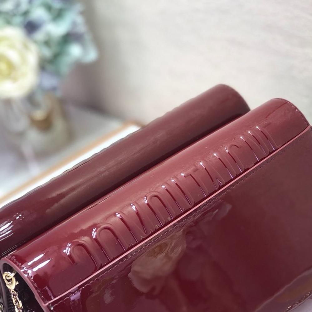 30 Montaigne Pouch
