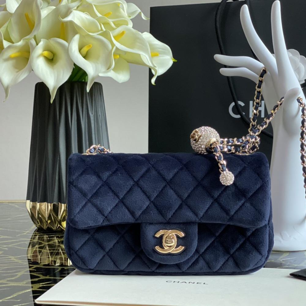 Square Mini Classic Flap Bag Velvet