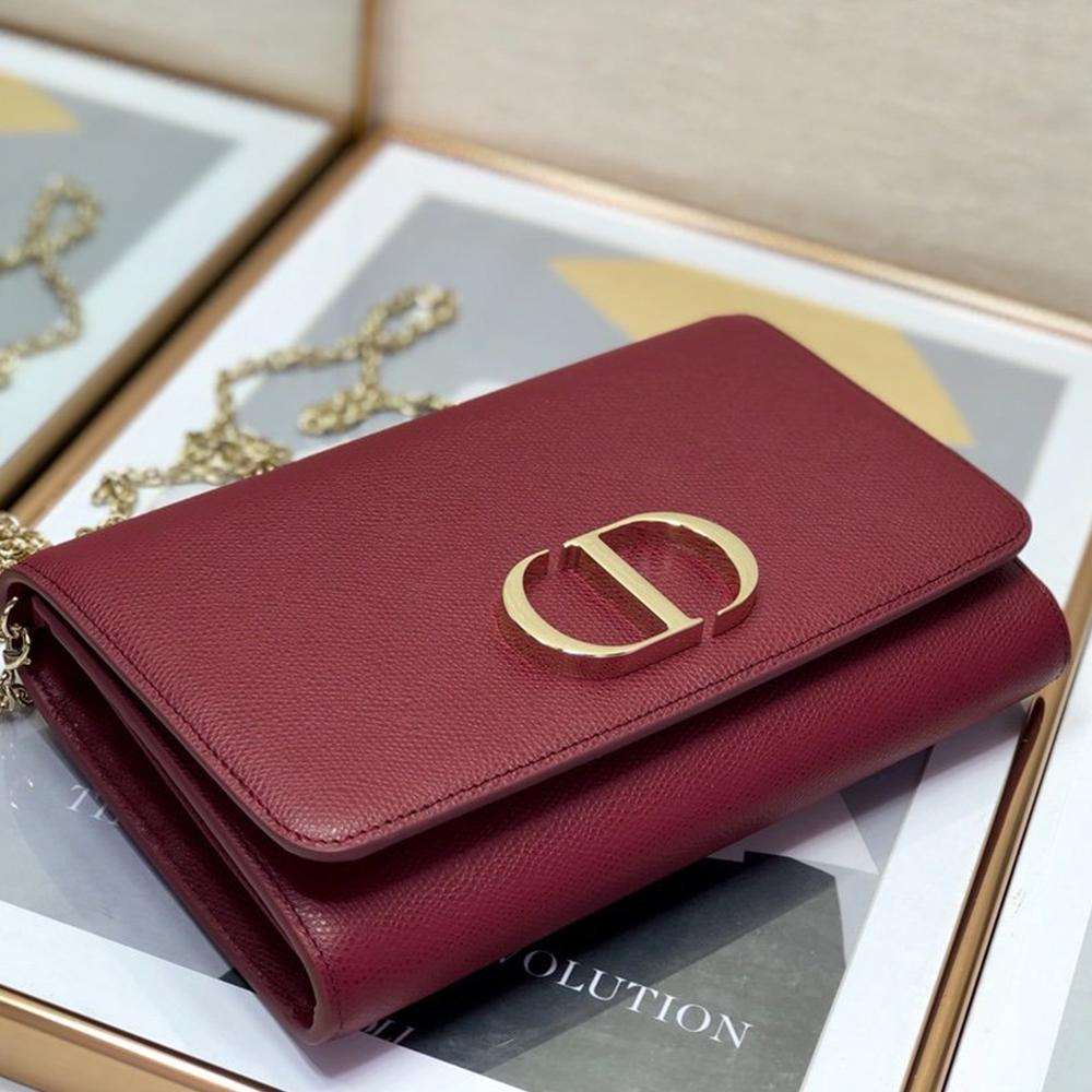 30 Montaigne Pouch