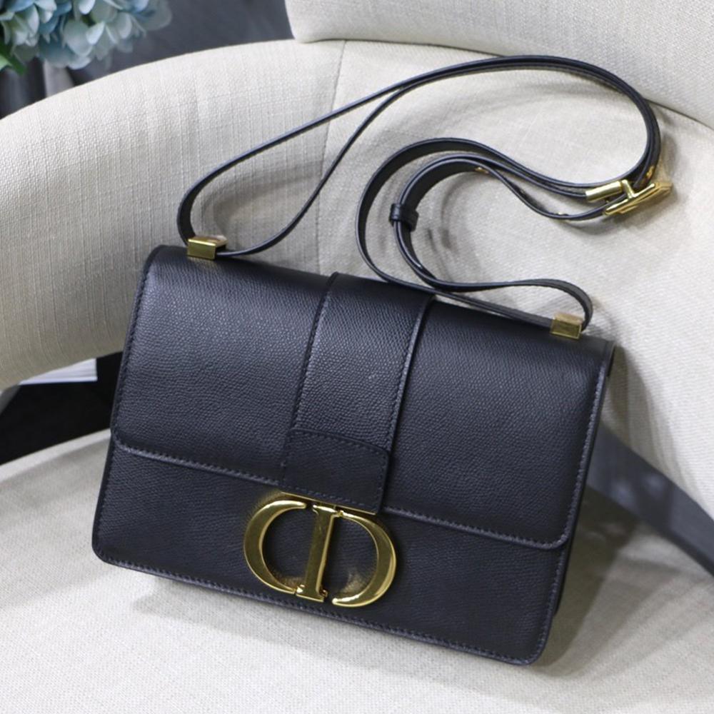 30 Montaigne Pouch