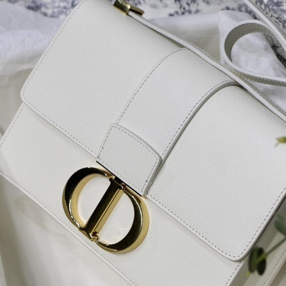 30 MONTAIGNE BAG Latte Box Calfskin