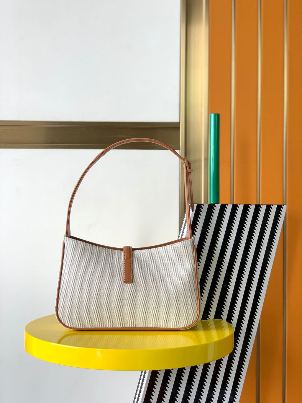LE 5 ?¨´?? 7 in canvas and leather - 23 X 16 X 6.5 CM
