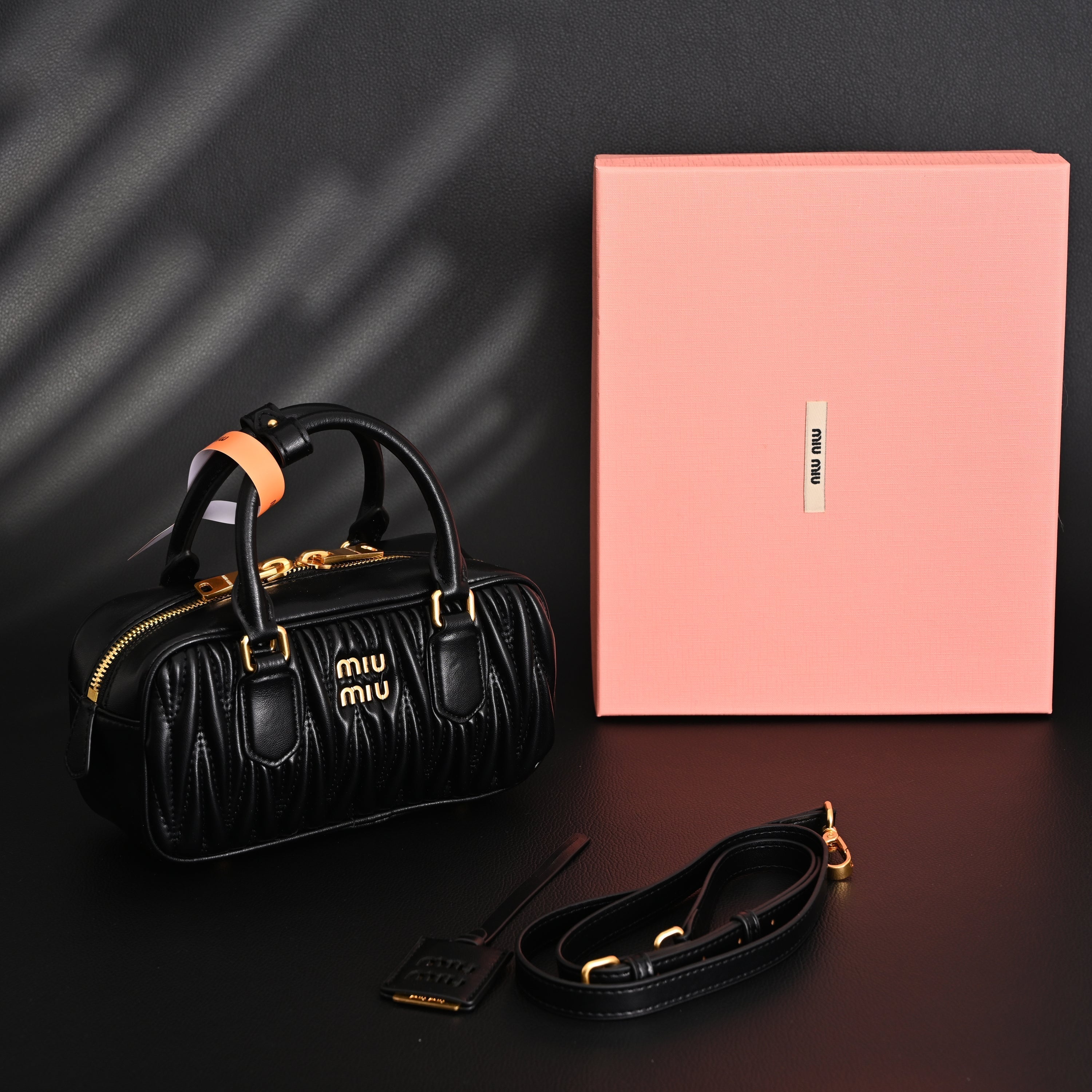 Miu Miu Black Matelass¨¤? Leather Top Handle Bag