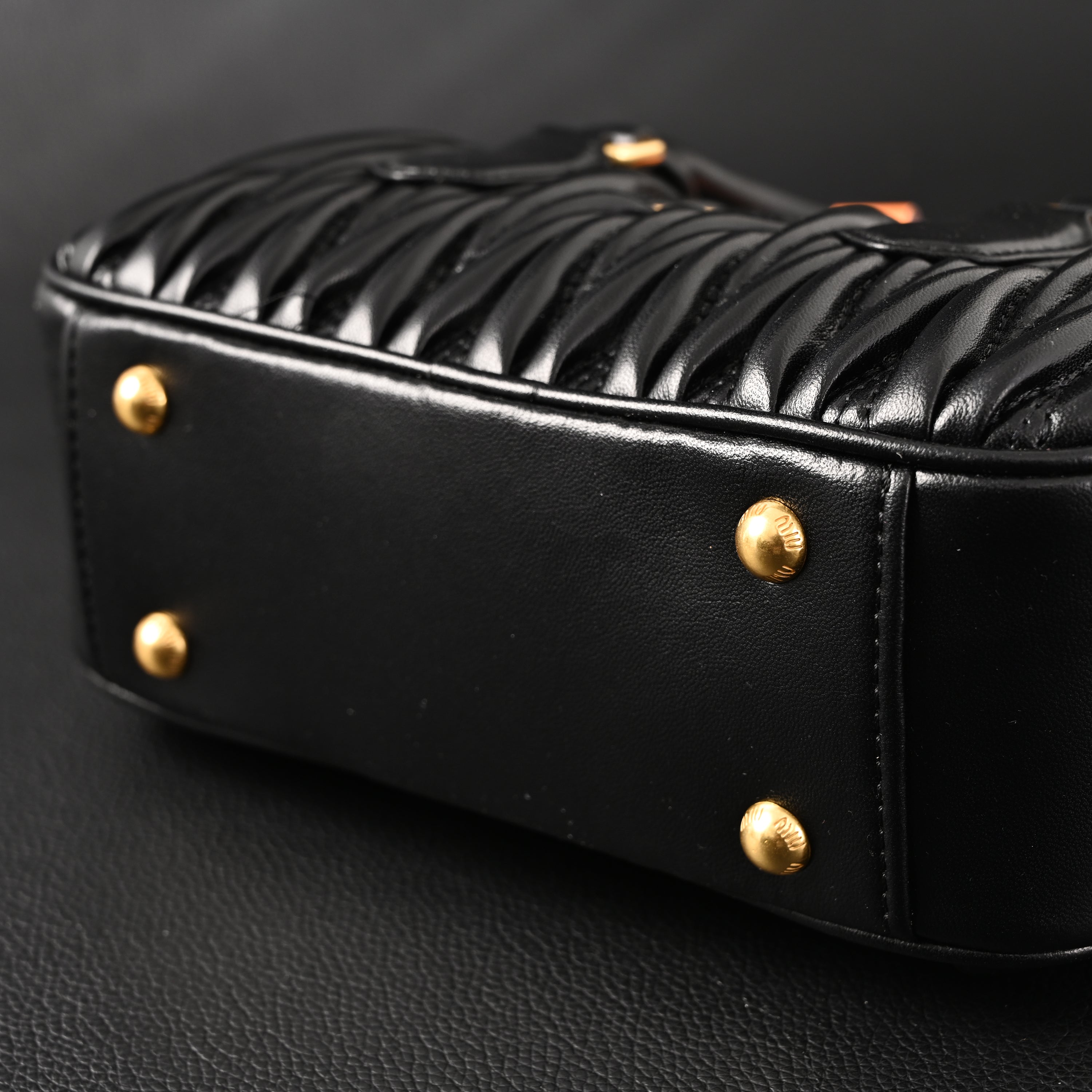 Miu Miu Black Matelass¨¤? Leather Top Handle Bag