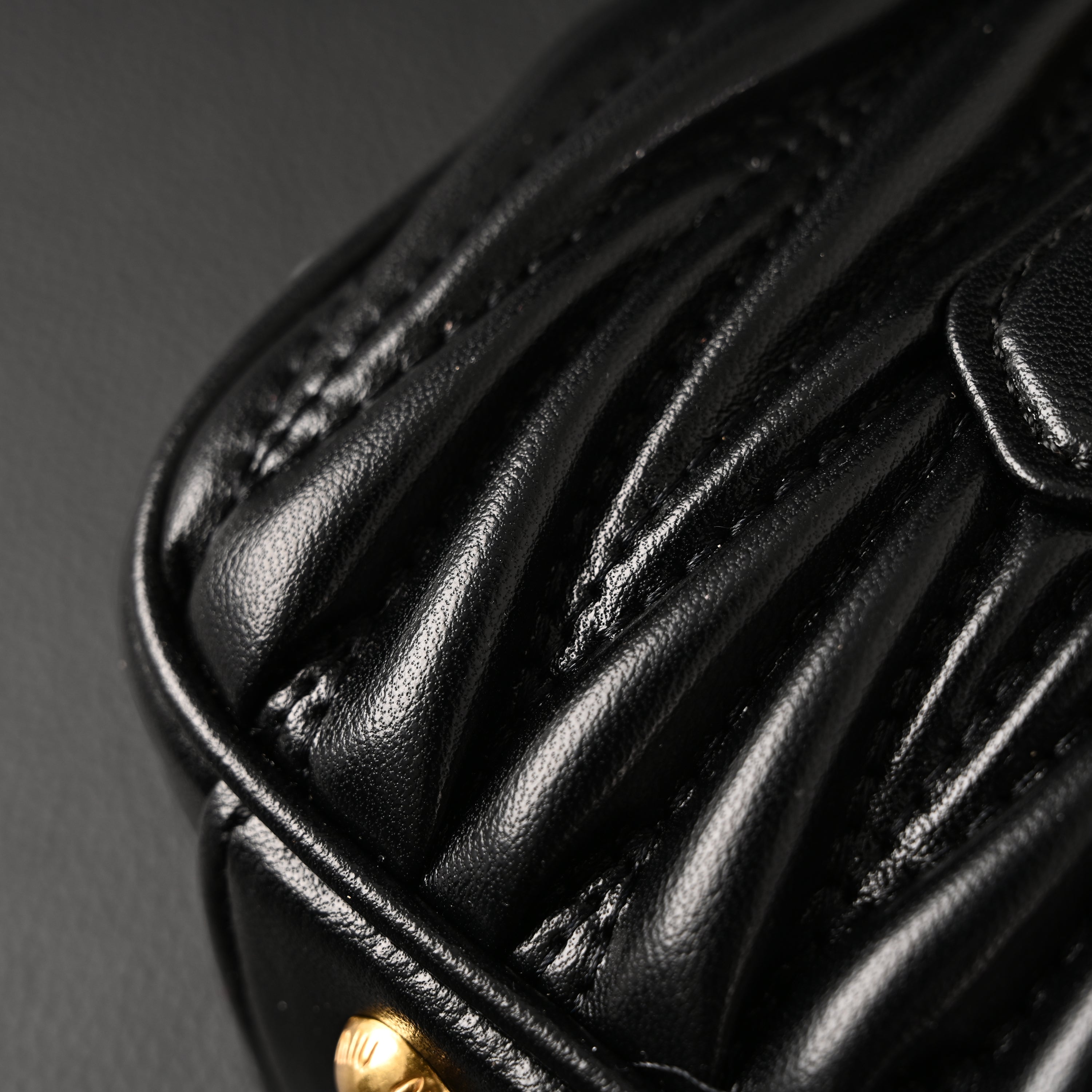 Miu Miu Black Matelass¨¤? Leather Top Handle Bag