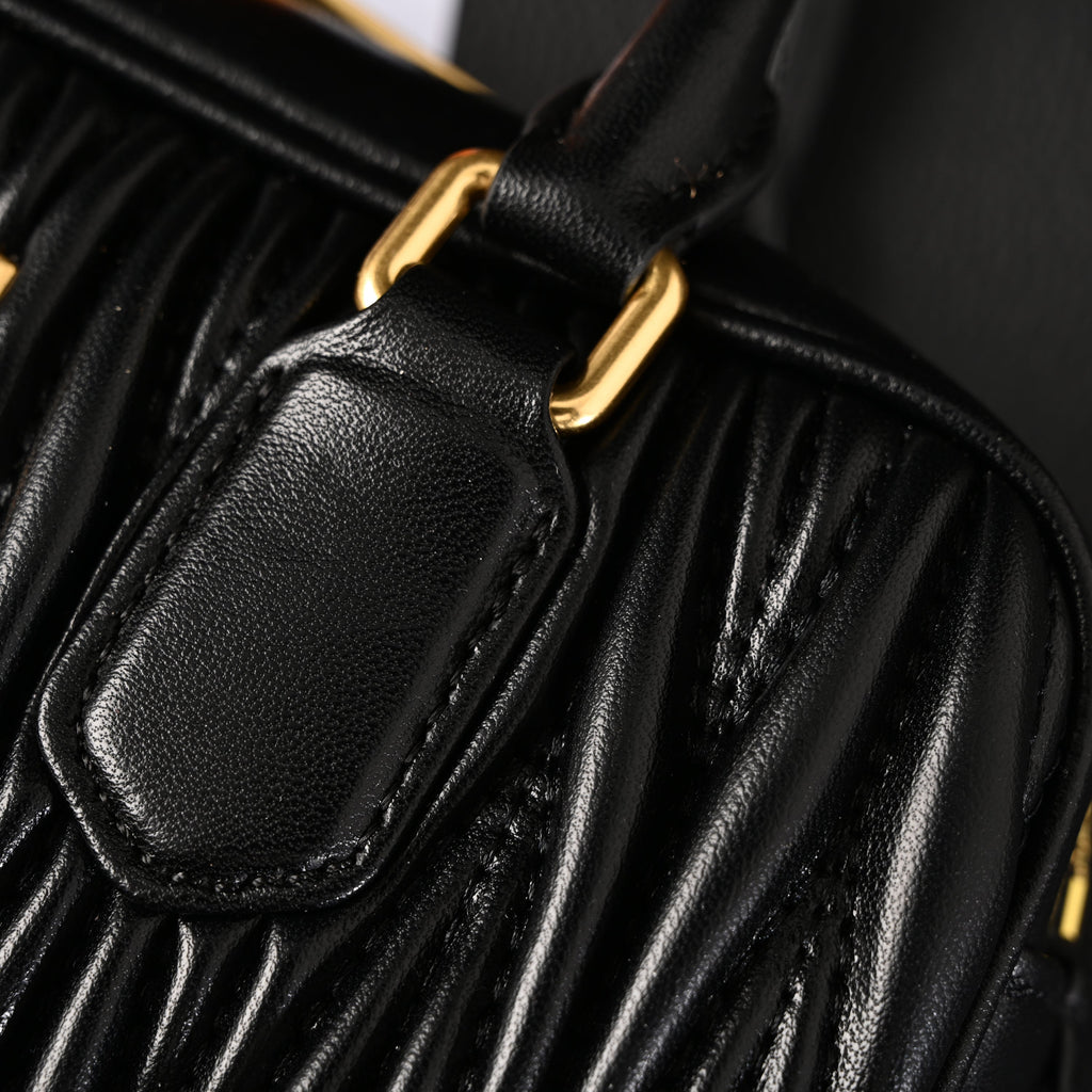 Miu Miu Black Matelass¨¤? Leather Top Handle Bag