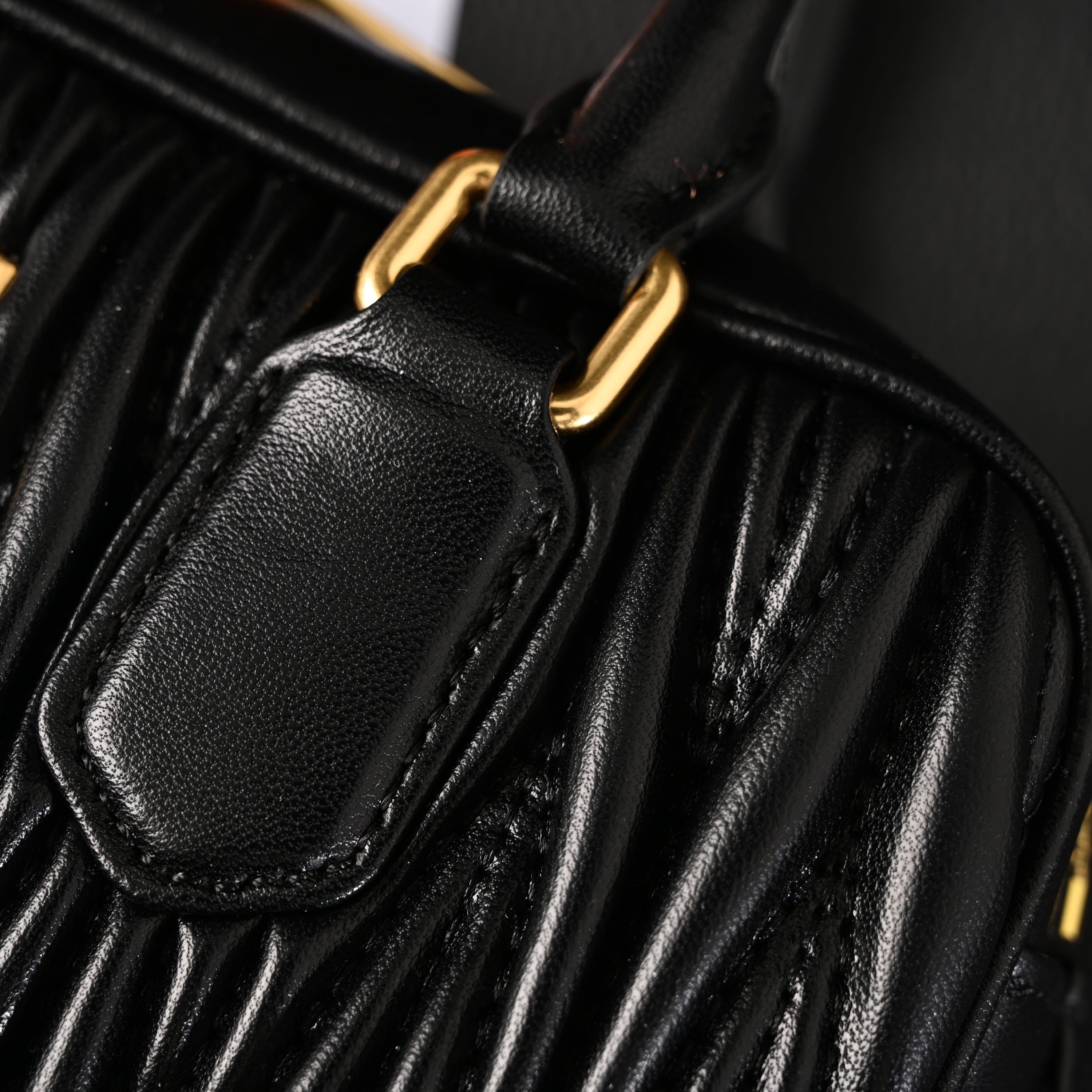 Miu Miu Black Matelass¨¤? Leather Top Handle Bag