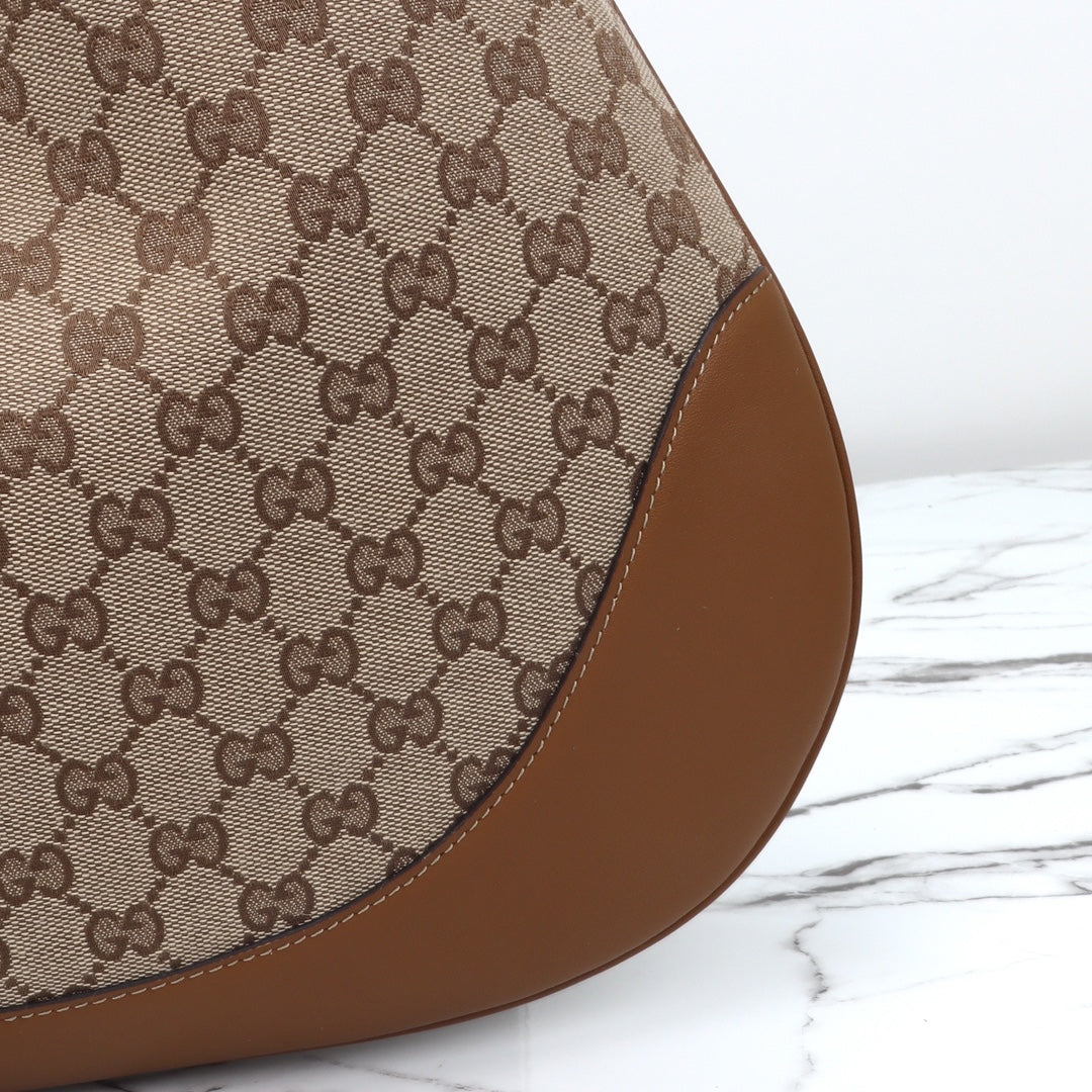 B large shoulder bag