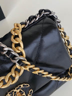 19 Large Flap Bag Black