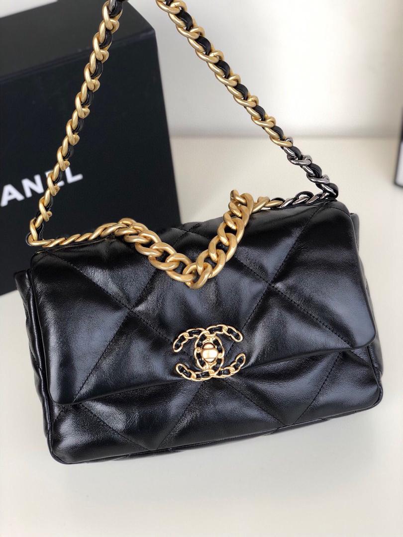19 Large Flap Bag Black