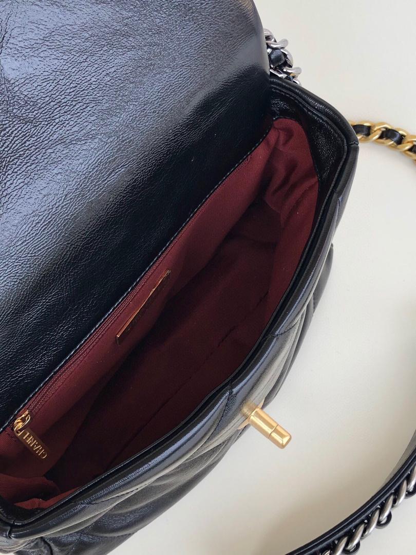 19 Large Flap Bag Black