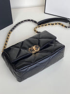 19 Large Flap Bag Black