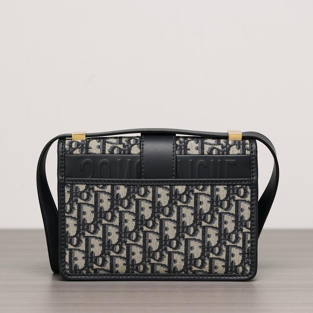 30 Montaigne Bag Oblique Blue Jacquard