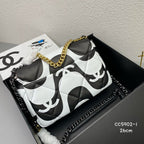 19 Flap Bag medium black ecru