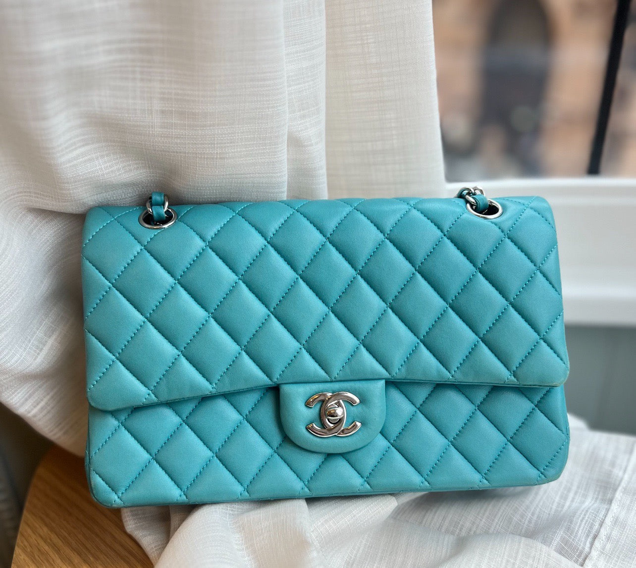 Medium Classic Double Flap Bag