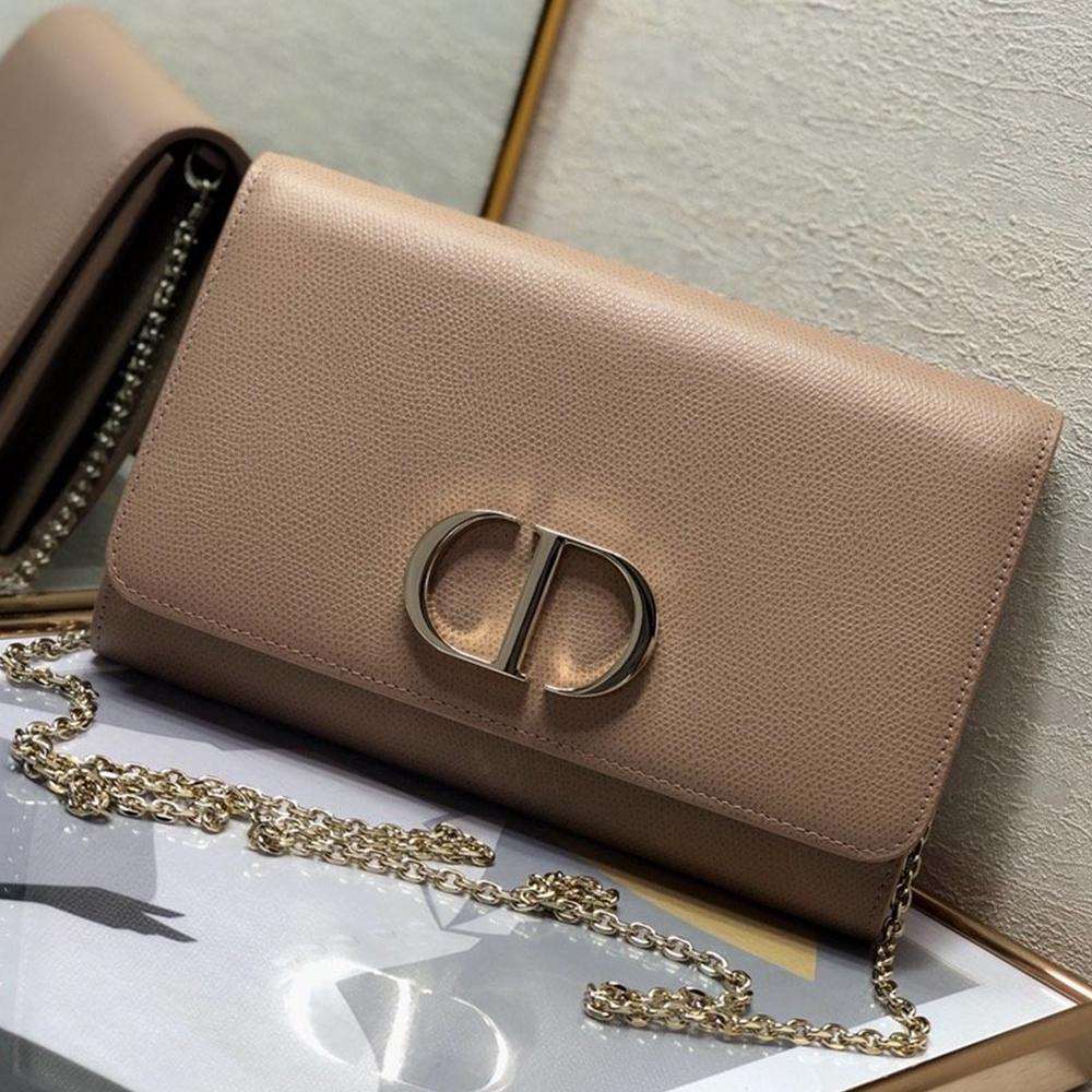30 Montaigne Pouch