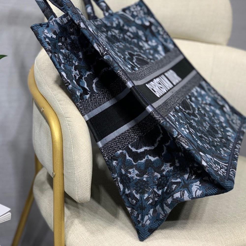 Book Tote