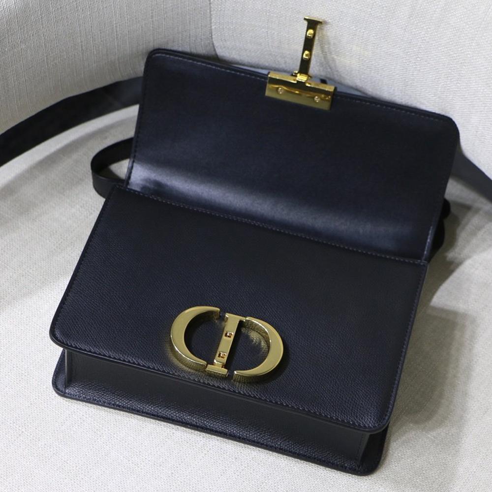 30 Montaigne Pouch