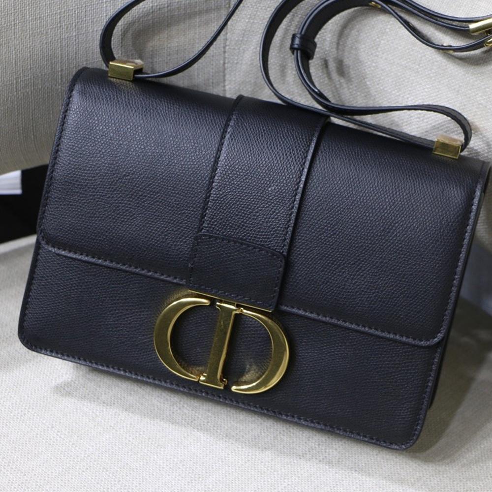 30 Montaigne Pouch