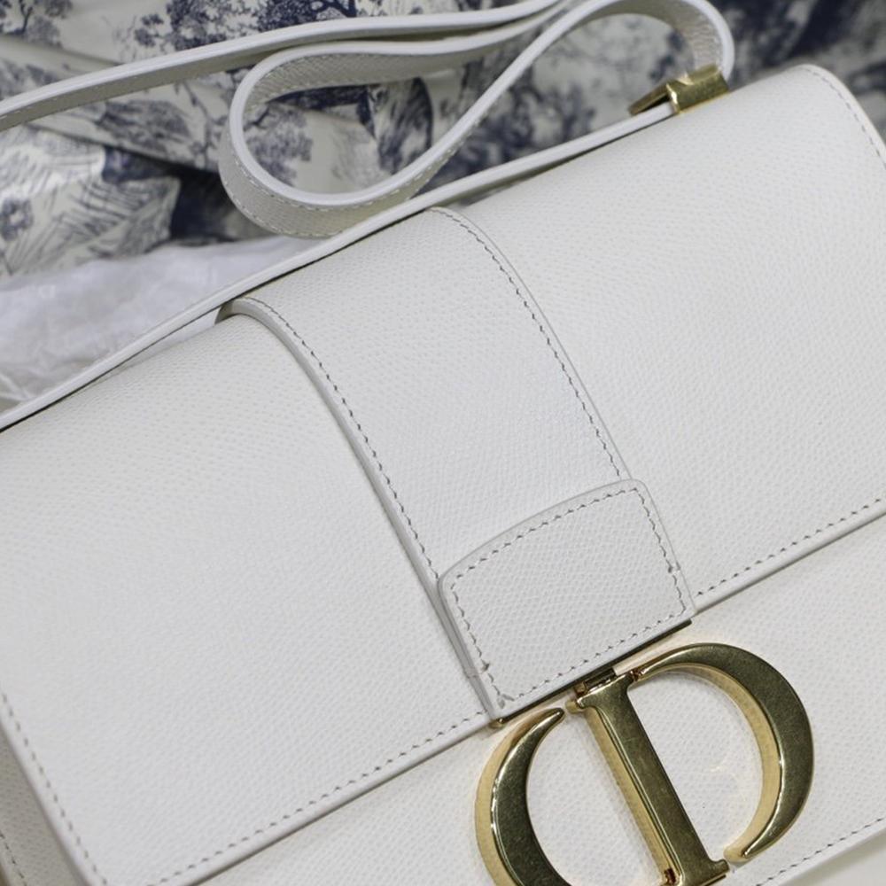 30 MONTAIGNE BAG Latte Box Calfskin