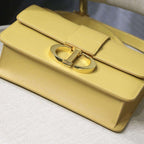 30 Montaigne Pouch
