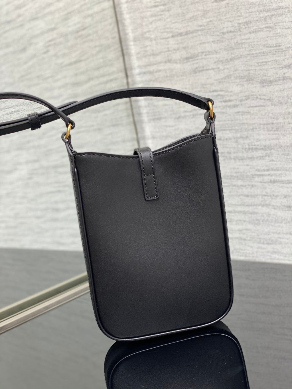 Le 5 A 7 Mini Black Bag - 13x20x4cm