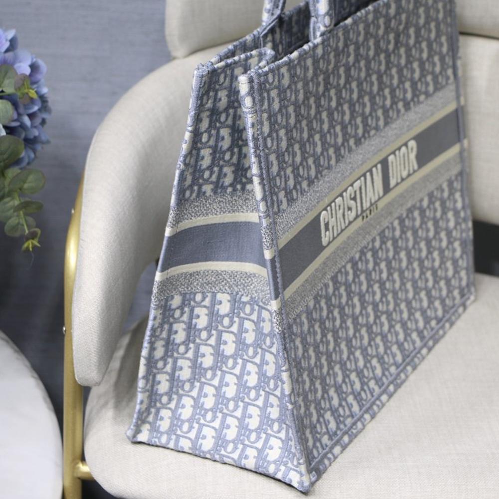 Book Tote