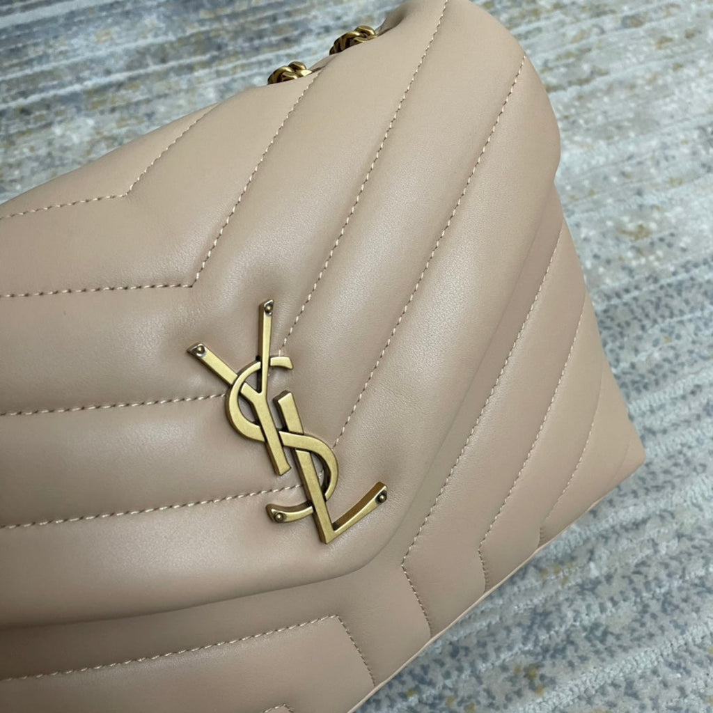 Small Loulou 23 Beige Leather Gold 23x17x9cm