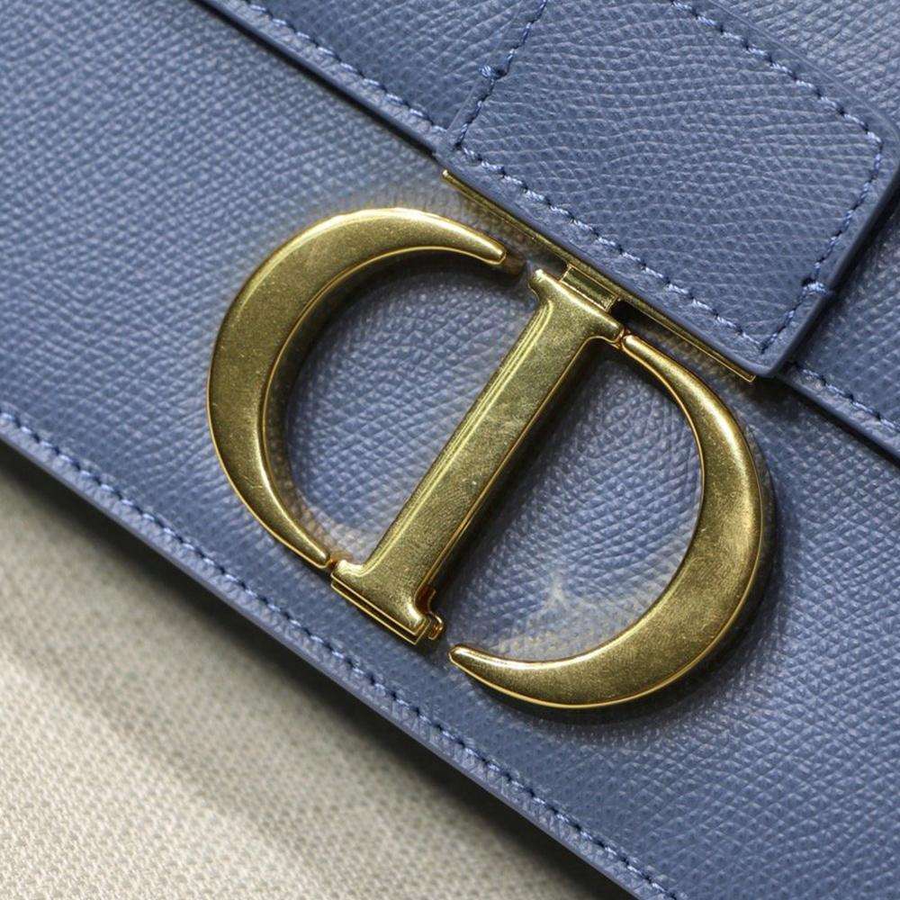 30 Montaigne Bag