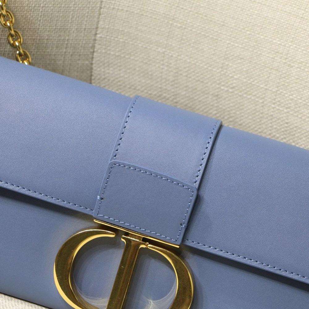 30 Montaigne Pouch